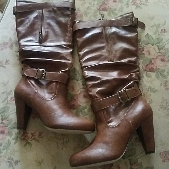 paytton Shoes - Sexy fall boots..size 6.5